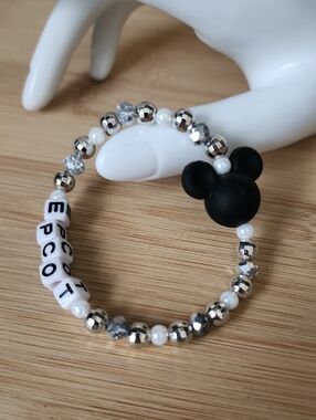 🆕️Epcot Beaded Stretch Bracelet with Black Mickey Accent